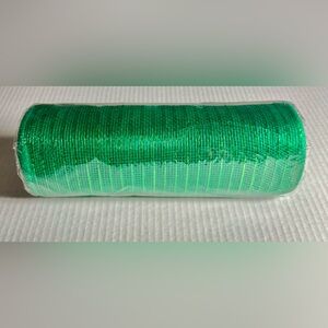 Vibrant 10" Green Decorative Mesh Roll for Crafts and Parties